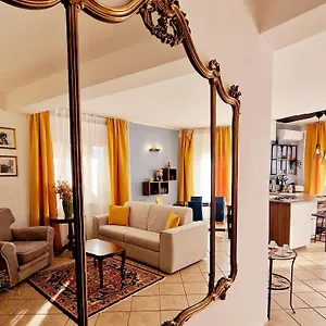  Apartment Donna Rosa - Your In Italy